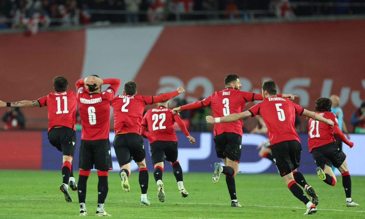 Como si se tratara de un cuento de hadas, la Selección de Georgia clasificó por primera vez a una Eurocopa tras vencer este martes a Grecia