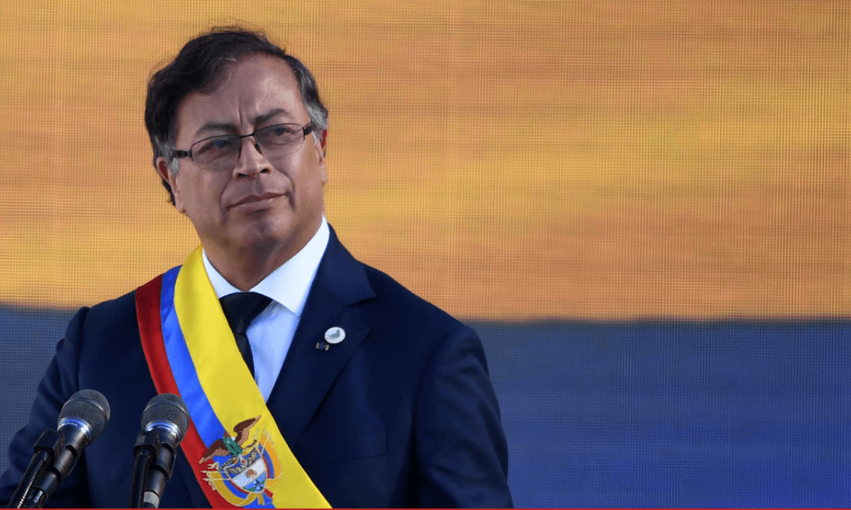 Petro descarta que Asamblea Constituyente sea para buscar su reelección en Colombia