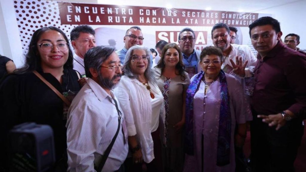 Brugada le recordó a los asistentes que el candidato de la Oposición, Santiago Taboada ha mostrado posturas en contra de los sindicatos