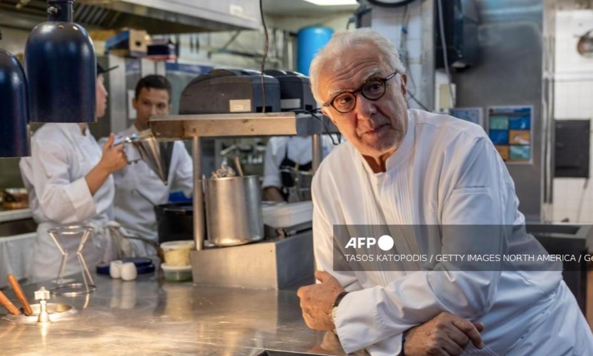 El chef Alain Ducasse ofrecerá una cena de gala para jefes de estado en el Louvre, la víspera de la ceremonia de apertura de los JO de París