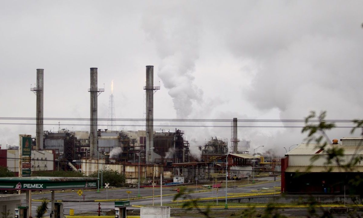 Foto:Cuartoscuro|Empleados y proveedores de refinerías no se quedarán sin trabajo: Xóchitl Gálvez
