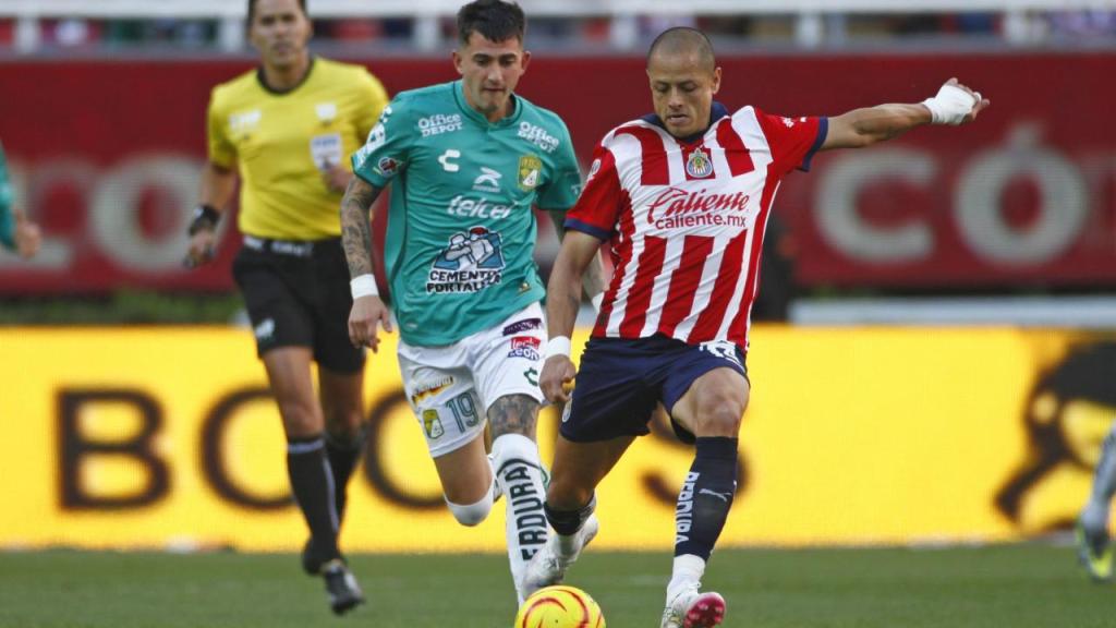 Chivas pierde en su casa 2-1 ante León; hila tercer partido sin ganar. Noticias en tiempo real