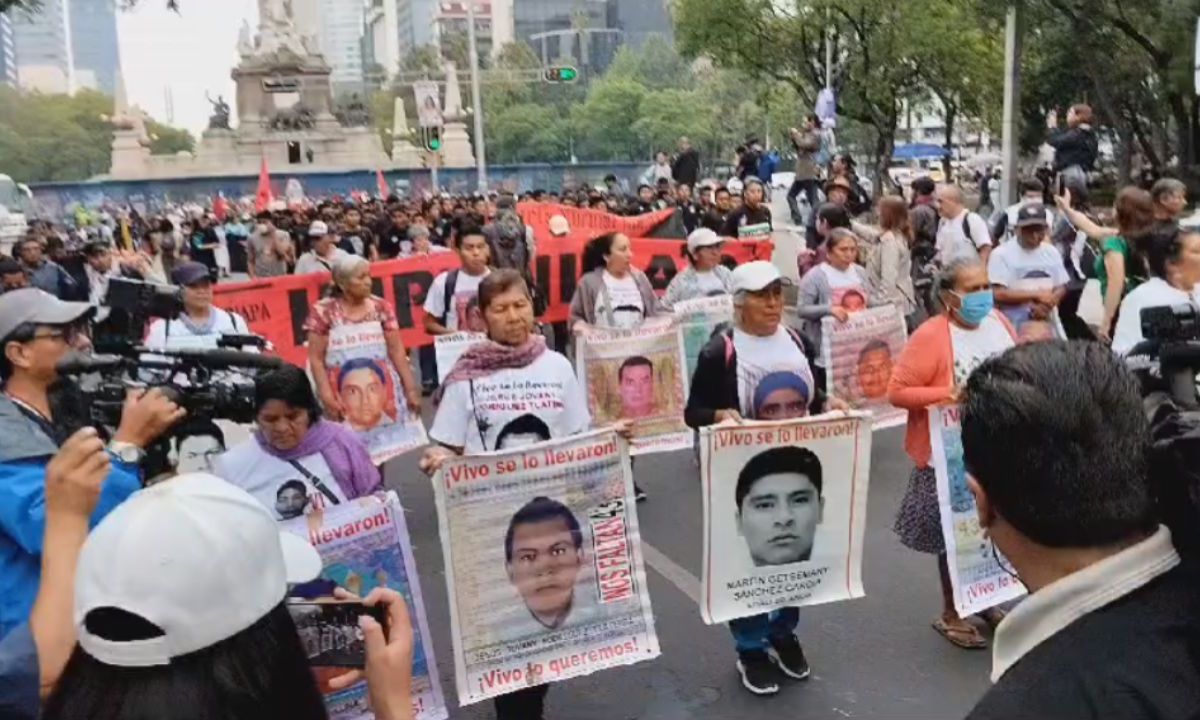 AMLO Ayotzinapa