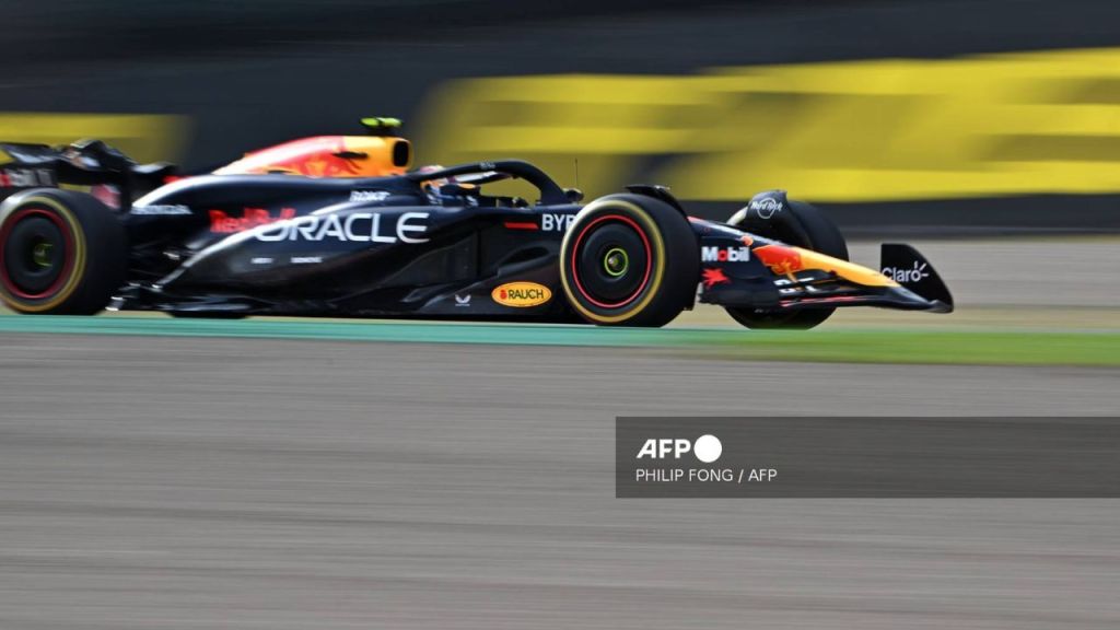 Verstappen conquista el GP de Japón; Checo Pérez termina segundo. Noticias en tiempo real
