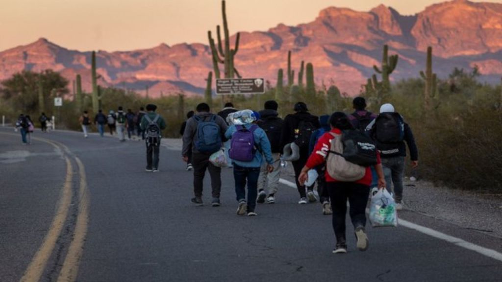 Cuatro migrantes -tres venezolanos y una colombiana- se extraviaron en el desierto de Chihuahua