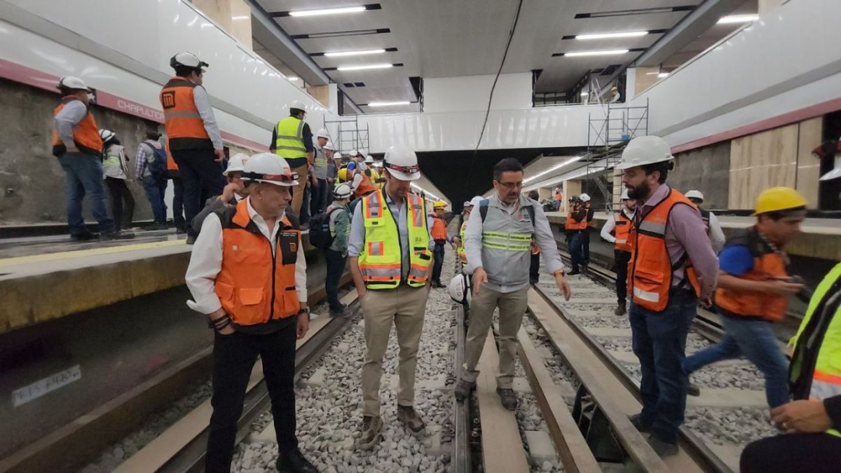 Estatus. Como parte de la supervisión semanal, Andrés Lajous, titular de Semovi, y Guillermo Calderón, director general del STC, recorrieron la estación Chapultepec.
