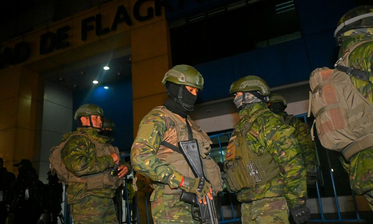 Senadores condenaron la irrupción de las autoridades policiacas de Ecuador en la embajada de México en ese país