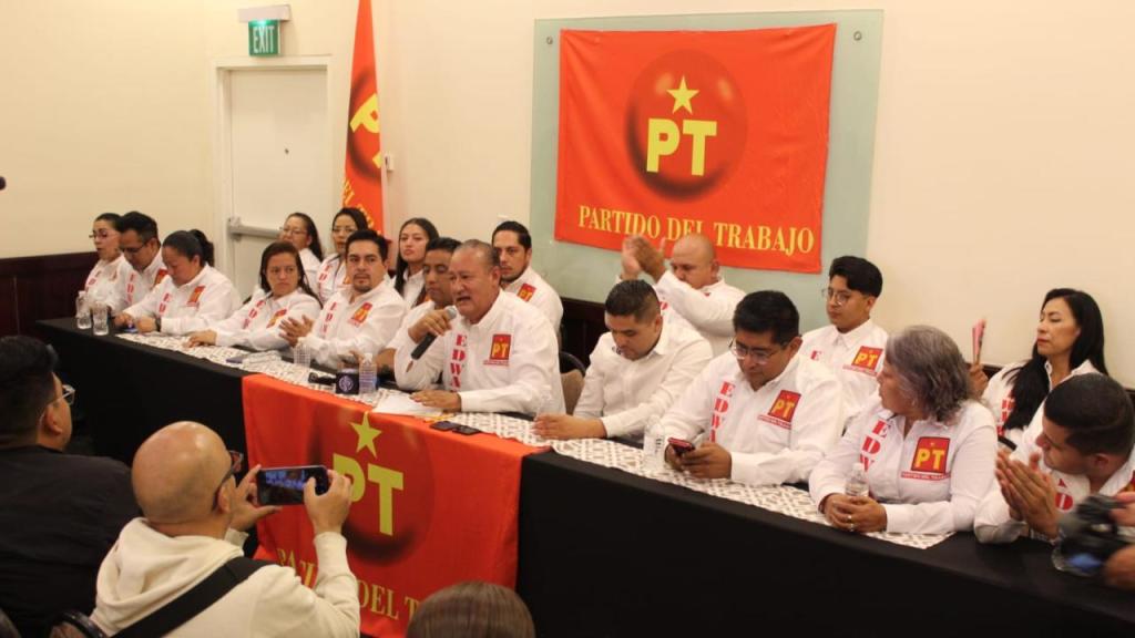 El candidato del PT a la presidencia municipal de Ecatepec dijo que más de 150 mil militantes de Morena se han integrado a su proyecto