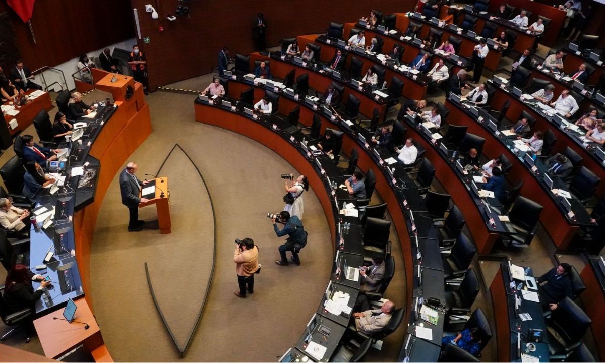 La agenda política convenida para la sesión de la Comisión Permanente volvió a ocasionar un debate de descalificaciones entre legisladores