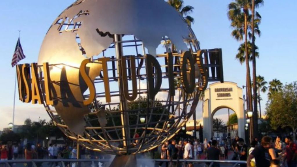 Foto:Redes sociales|Accidente de tranvía en Universal Studios Hollywood más de 10 heridos