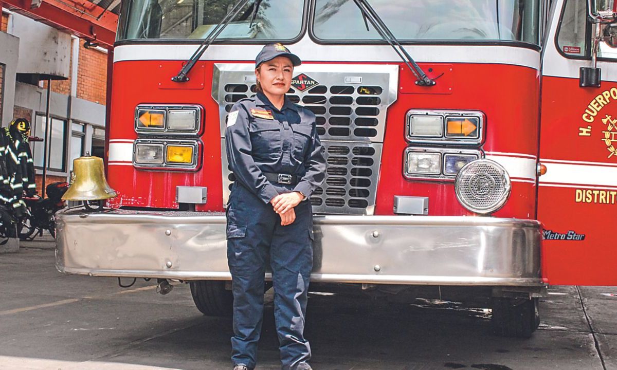 Convicción. Ser una mujer bombero implica tener un gran valor y vocación por ayudar a las personas, aseguró Jenny Galicia.