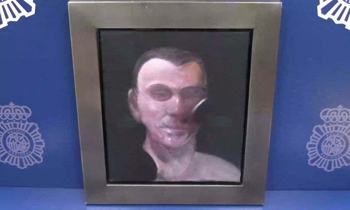 La policía española anunció ayer  que recuperó un cuadro de Francis Bacon valorado en 5 millones de euros, que fue robado junto a otras cuatro obras del pintor británico del domicilio de un particular en Madrid hace nueve años