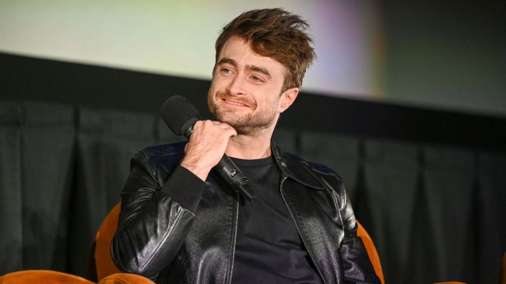 El actor Daniel Radcliffe dijo que le entristece el puesto de la escritora JK Rowling sobre los derechos de las personas transgénero, y agregó en una entrevista que no ha conversado con la autora de Harry Potter en años