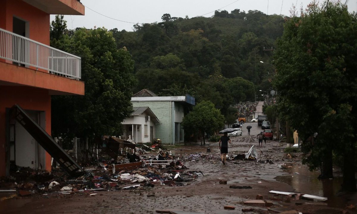 ESCOMBROS: Las calles quedaron parcialmente destruidas por las precipitaciones en Sinimbu, en el Valle de Río Pardo. 