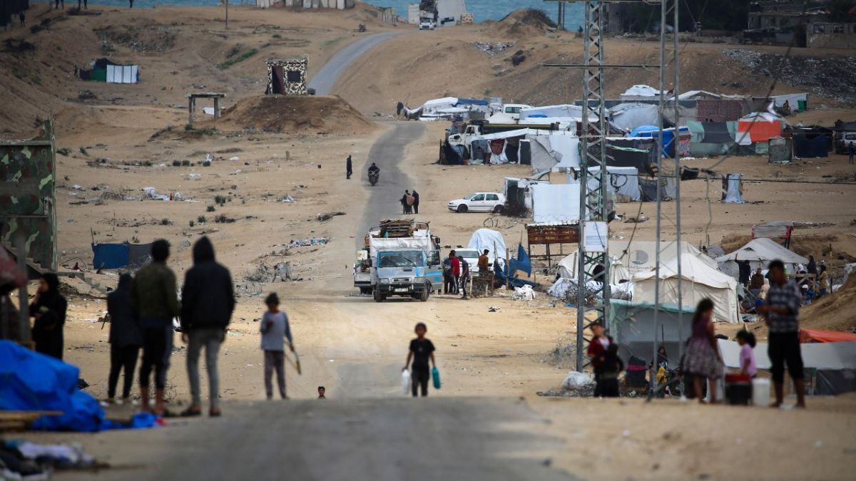 TRAGEDIA. Muchos en Gaza acumulan ya varios desplazamientos forzados en busca de refugio en este territorio asediado por Israel y asolado por la guerra.