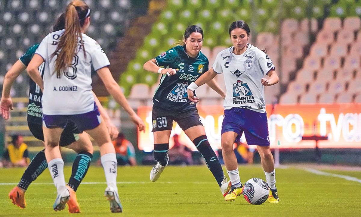 Amplias dominadoras de las acciones en su visita a territorio esmeralda, Pachuca Femenil se hizo con una clara ventaja en la ida de los cuartos de final ante León dentro del futbol femenino