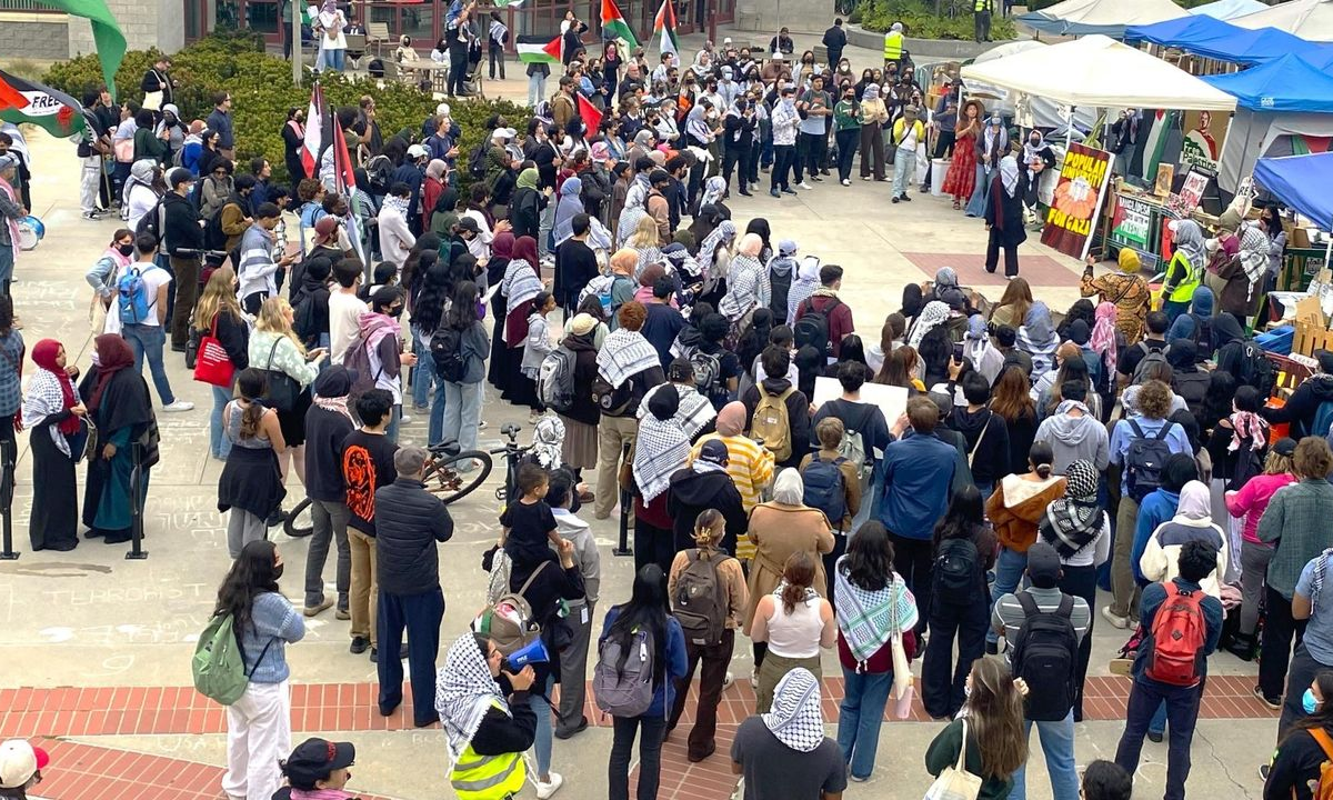 Universidad de California en EU se declara en huelga propalestina por violar sus derechos de expresión