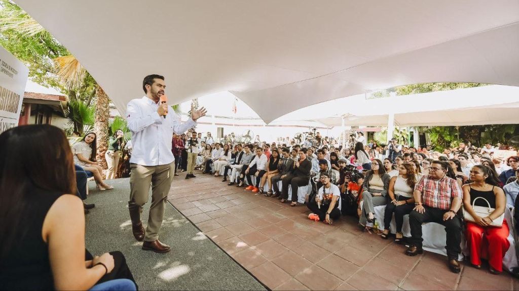 Crimen financia campañas y postula candidatos, afirma Máynez. Noticias en tiempo real