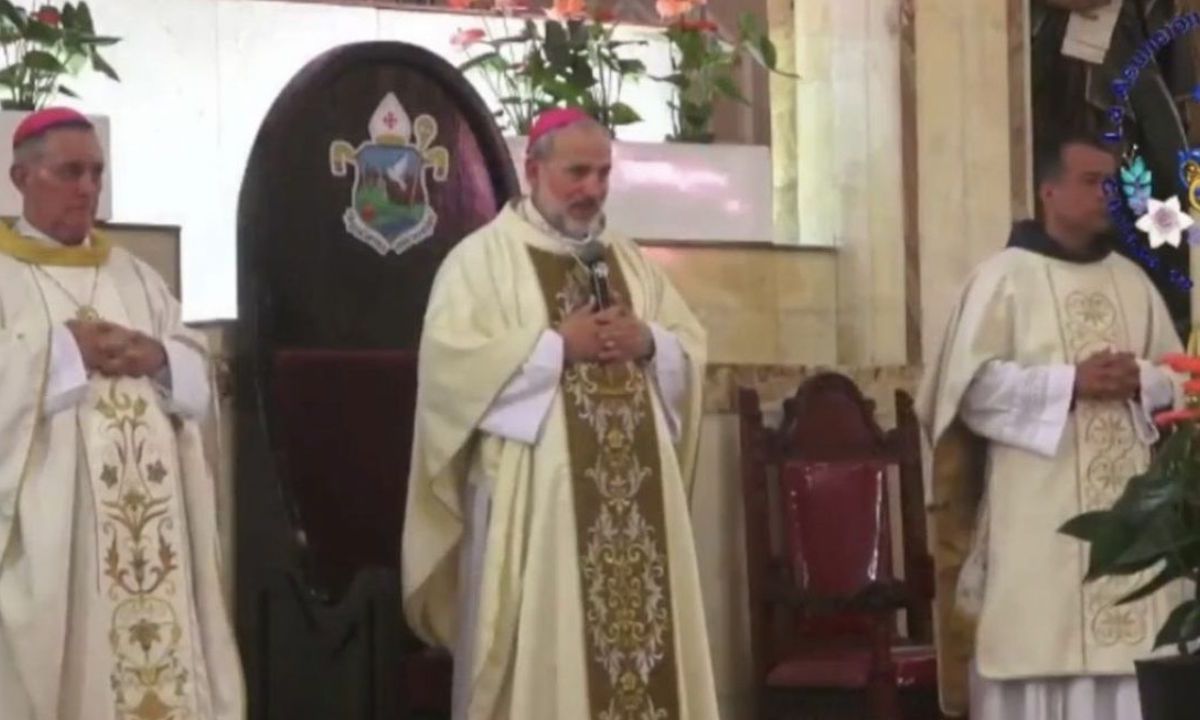 Reaparece el obispo Rangel en la catedral de Chilapa