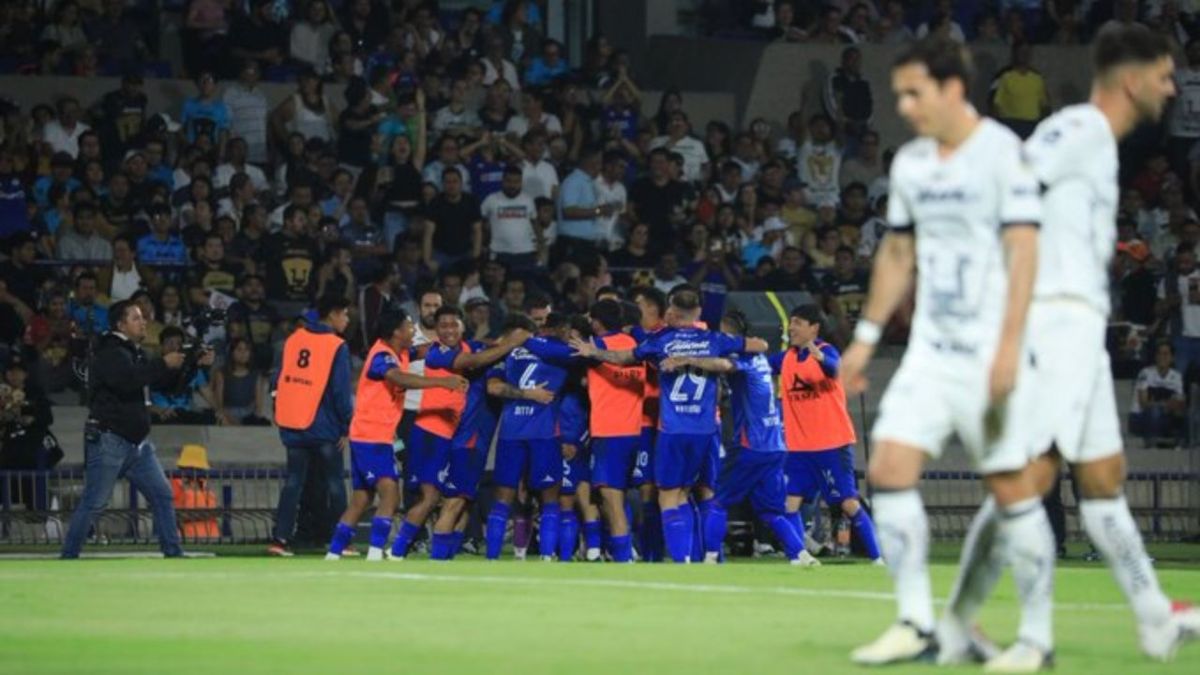 Cruz Azul se impone a Pumas en CU en el juego de ida de la liguilla