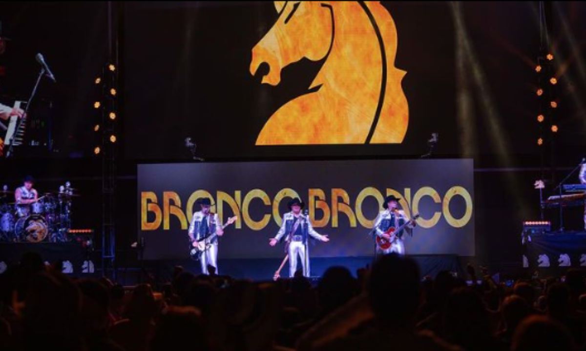 El Grupo Bronco, que se presentaría en un acto de campaña de MC en Nuevo León, se pronunció ante los lamentables hechos durante el mitin.