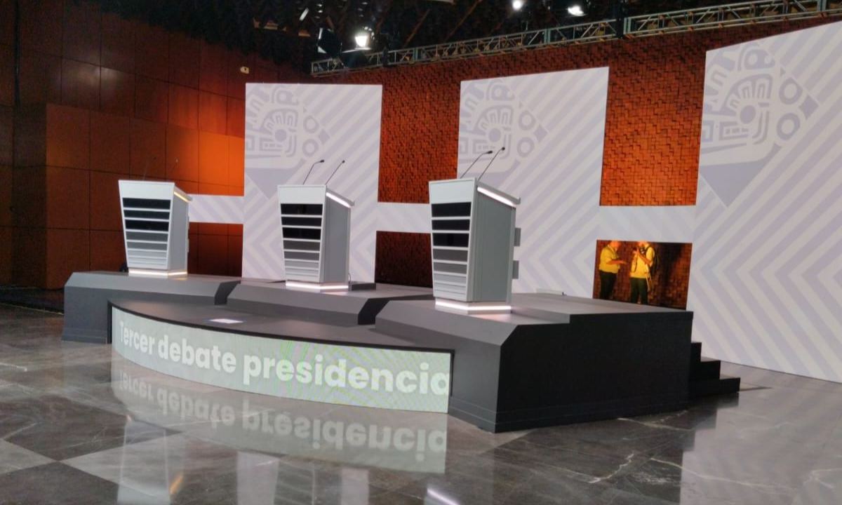 La organización de los tres debates presidenciales costará hasta 40 millones de pesos, señaló el Instituto Nacional Electoral (INE).