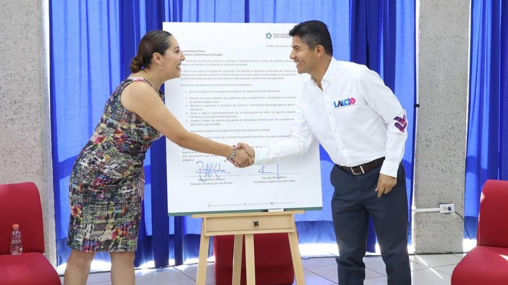 Lalo Rivera firma el compromiso por una educación con rumbo en Puebla. Noticias en tiempo real